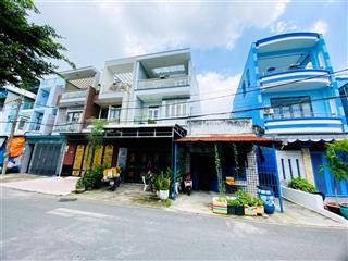 Vị trí siêu vip! bán đất tặng nhà cấp 4 kdc đồng bộ đối diện công viên 5mx18m = 90 m2, giá 8.2 tỷ
