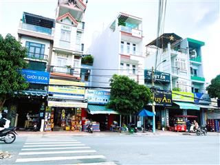 Bán nhà mặt tiền đoạn đầu đại lộ ii cách 50m đ. đỗ xuân hợp  p. phước bình dt 101 m2, giá 13.5tỷ