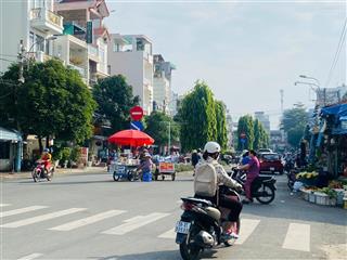 Giá tốt nhất phước bình  nhà mặt tiền đại lộ 2 ngay chợ kinh doanh sầm uất  giá 10.5 tỷ
