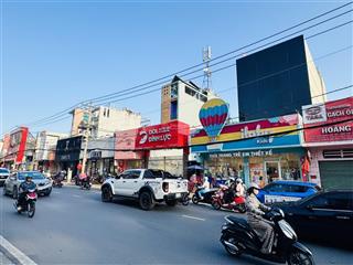 Bán toà nhà văn phòng mặt tiền tô ngọc vân thủ đức15x40m cn 2000m sàn hầm 5 tầng hđt300tr80tỷ