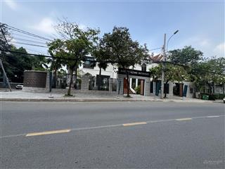 Bán biệt thự góc 2 mặt tiền đường nguyễn văn hưởng  thảo điền 18 x21m hầm 3 tầng giá 82 tỷ tl