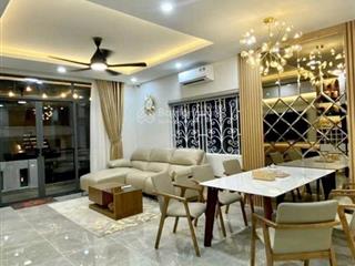Nhà phường 15, quận 10, 4 mặt tiền, hẻm 8m, ngang 5.2mét x 3tầng, nội thất xịn, 4 phòng, 11.x tỷ