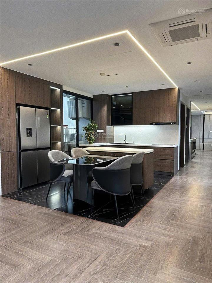 Chính chủ bán gấp căn 3 ngủ flc complex 36 phạm hùng, dt 98m giá 7,5 tỷ sẵn sổ full nội thất