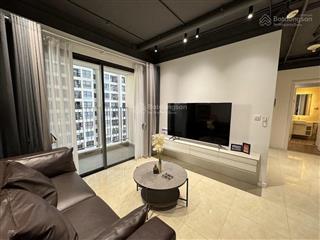 Chính chủ cần bán gấp căn hộ 2pn tại dự án chung cư cao cấp vinhomes d'capitale. dt 72m2 giá 7,2 tỷ