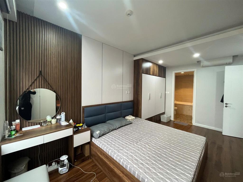 Cần bán gấp căn 3 ngủ tại vinhomes d'capitale, 119 trần duy hưng dt 85 m2, giá 9,5 tỷ full nội thất