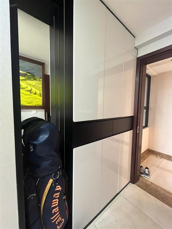 Cần bán gấp căn 3 ngủ tại vinhomes d'capitale, 119 trần duy hưng dt 85 m2, giá 9,5 tỷ full nội thất