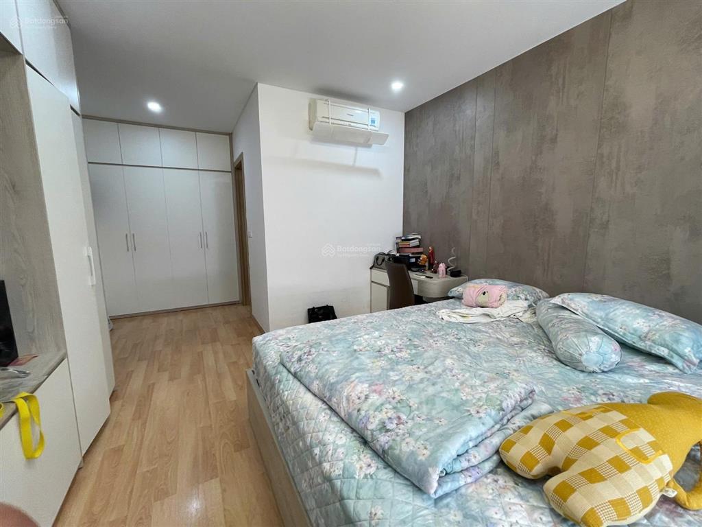 Chính chủ cần bán gấp căn 3 ngủ 128m2 golden palace, nam từ liêm, hn, giá 8,6 tỷ, sẵn sổ full đồ
