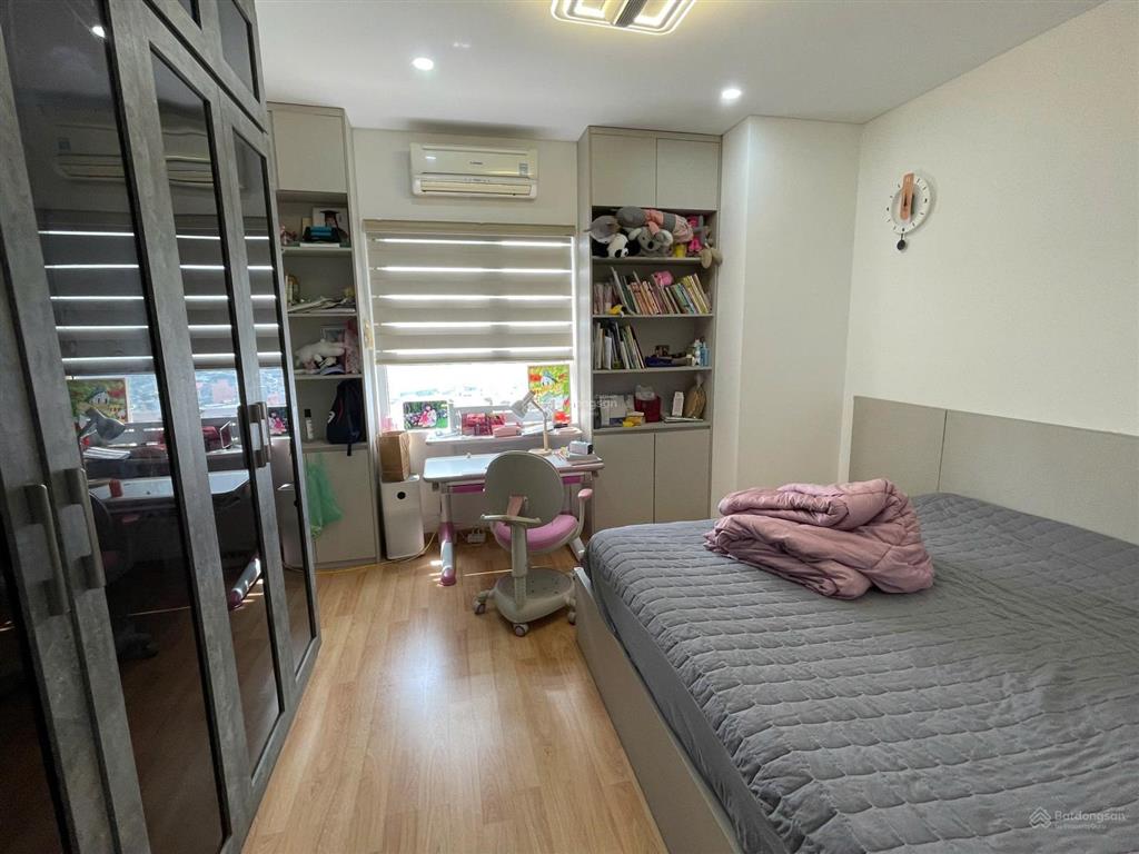 Chính chủ cần bán gấp căn 3 ngủ 128m2 golden palace, nam từ liêm, hn, giá 8,6 tỷ, sẵn sổ full đồ
