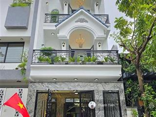 Nhà 4 tầng. (4,2x28m). 14 phòng. dòng tiền 70tr/tháng. hẻm nhựa 8m sát mặt tiền lê đại hành