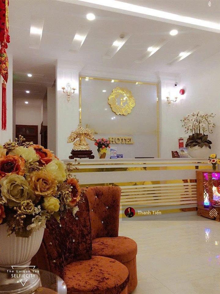Bán khách sạn 6 tầng 21 phòng (12x18m). 250tr/tháng, khu bàu cát  38 tỷ thương lượng mạnh