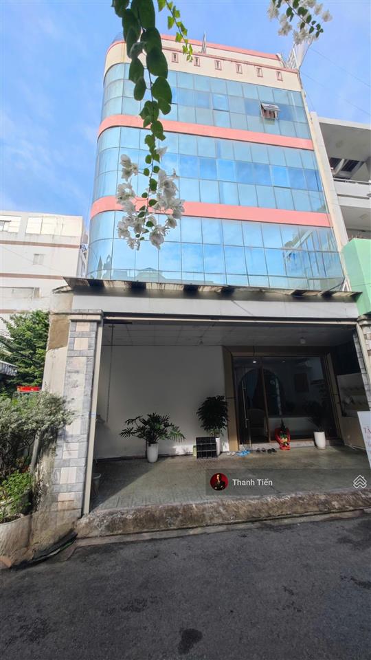 Căn góc 8x18m 4 tầng 18 phòng. dòng tiền 120tr/tháng. đường nhựa 8m sát mặt tiền khu bàu cát