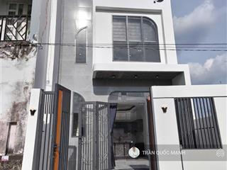 Bán căn nhà 1 trệt lửng 200m thông ra gò hưu. giá 1,84 tỷ.  0832 369 ***