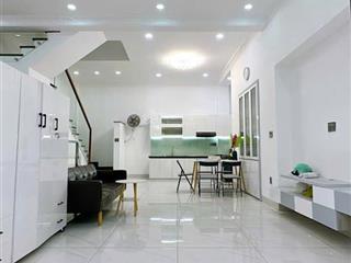 Bán gấp nhà 3 tầng 4x20m mặt tiền đường trường chinh, quận tân bình, nhỉnh 8tỷ8, làm việc chính chủ