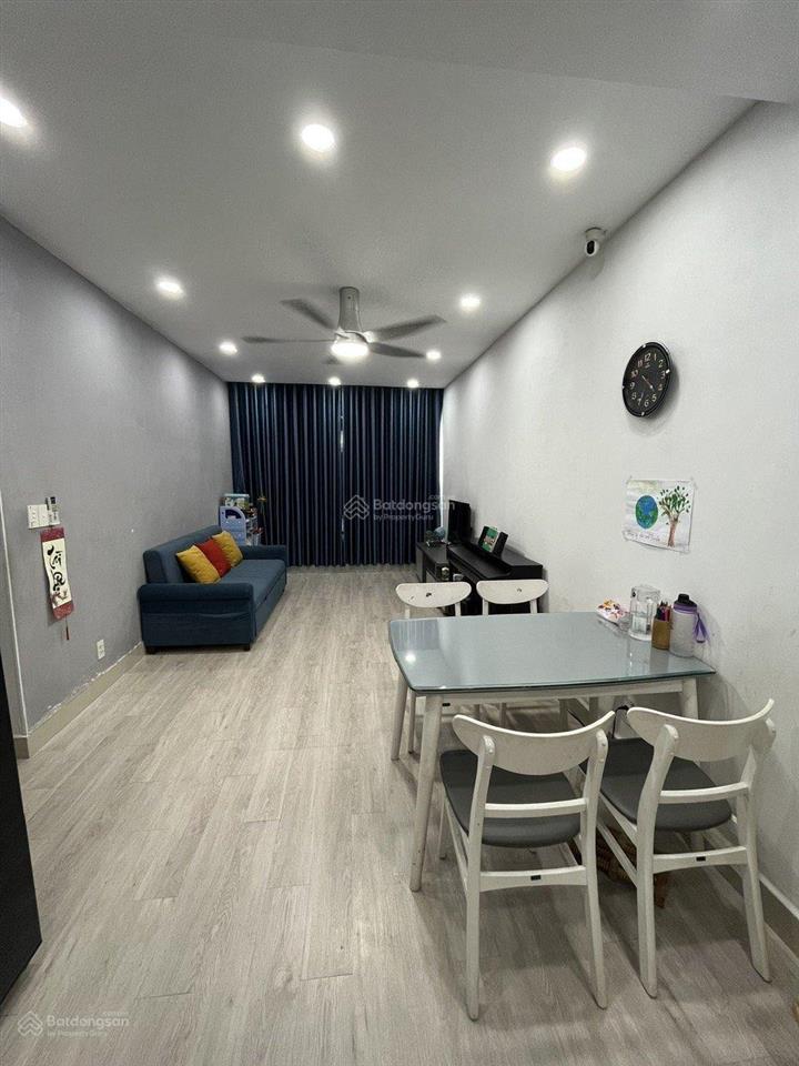 Bán nhanh căn 2pn1wc, 65m2 tại citihome, view thoáng mát, có nội thất giá 2.8 tỷ