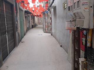 Chính chủ bán nhà đẹp cổ nhuế, 5 tầng,giá 5,2ty,lô góc,cách oto 30m,căn duy nhất,mua bán chính chủ