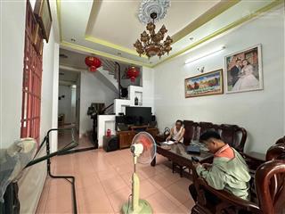 Bán nhà lê văn việt  3 tầng btct  85m2 6.x tỷ