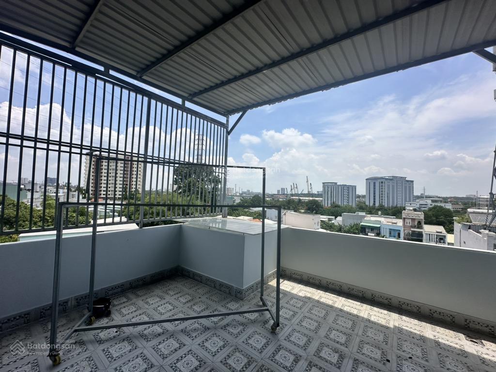 Bán nhà đẹp 3 tầng hẻm xe hơi vi vu gần vincom lê văn việt , giá chỉ 7.xtỷ