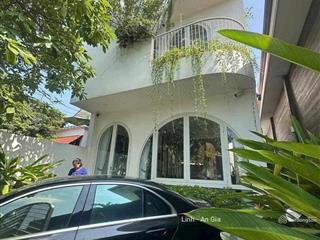 Bán villa trung tâm thủ đức ngay vincom võ văn ngân 6.2x25