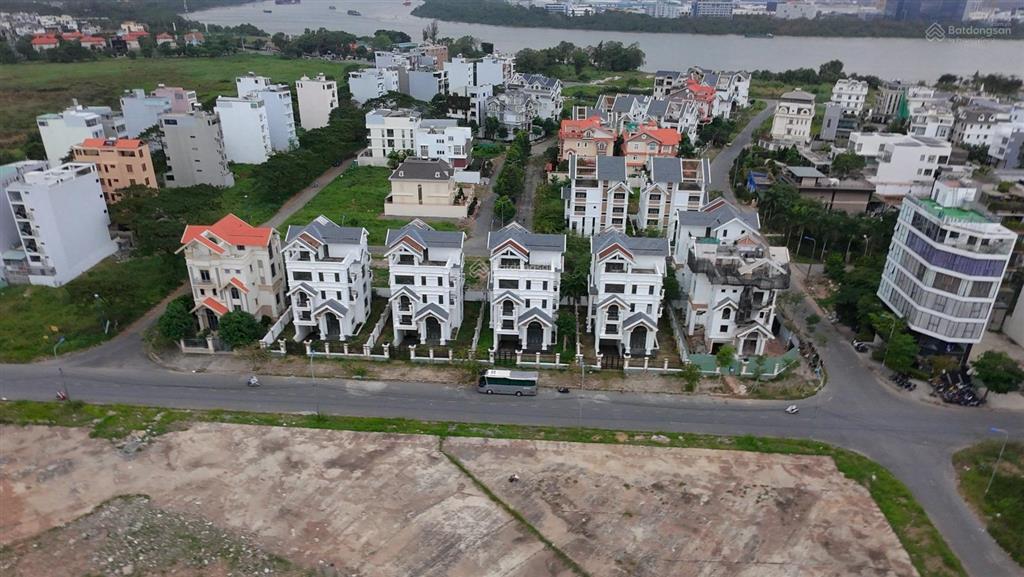 Biệt thự mặt tiền nguyễn văn kỉnh, thạnh mỹ lợi khuôn đất 17x22m, pháp lý chuẩn