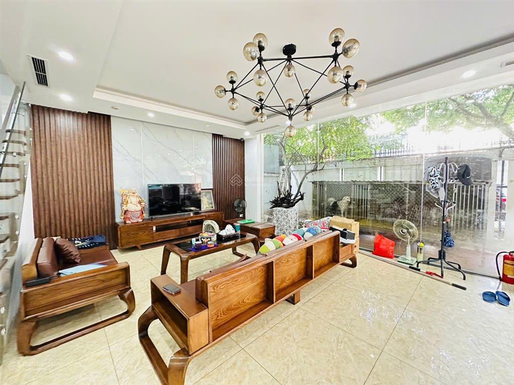 Chính chủ gửi bán căn biệt thự khu đấu giá qsd đất tứ hiệp 215m2 xây 4 tầng mt 14m giá 53 tỷ có tl