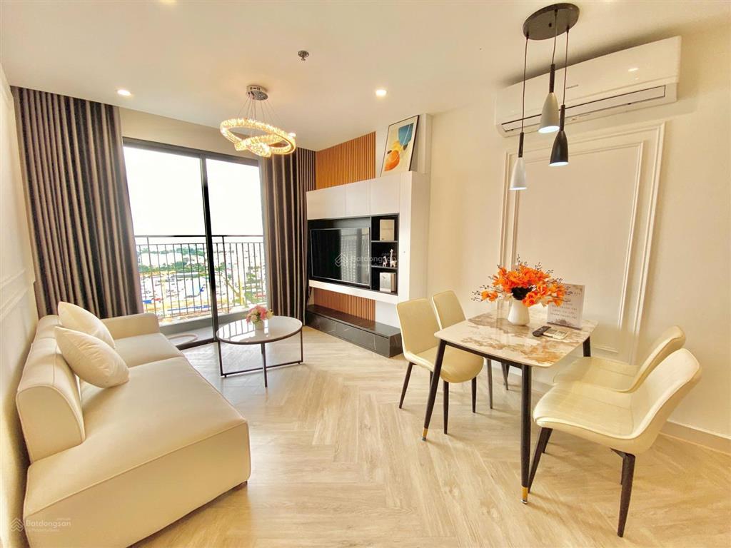 Chính chủ bán 2pn 1wc tòa s101. full nội thất. hướng view thoáng. sẵn sổ. hỗ trợ vay 70%
