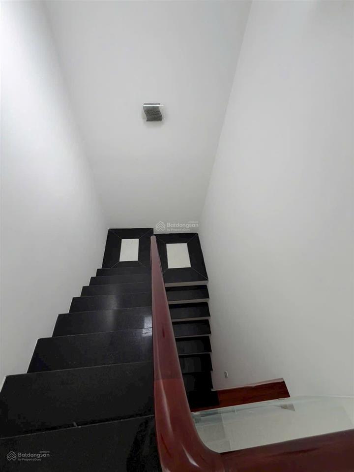 Chỉ 6,4 tỷ cho nhà đà lạt đường xe hơi tới nhà.