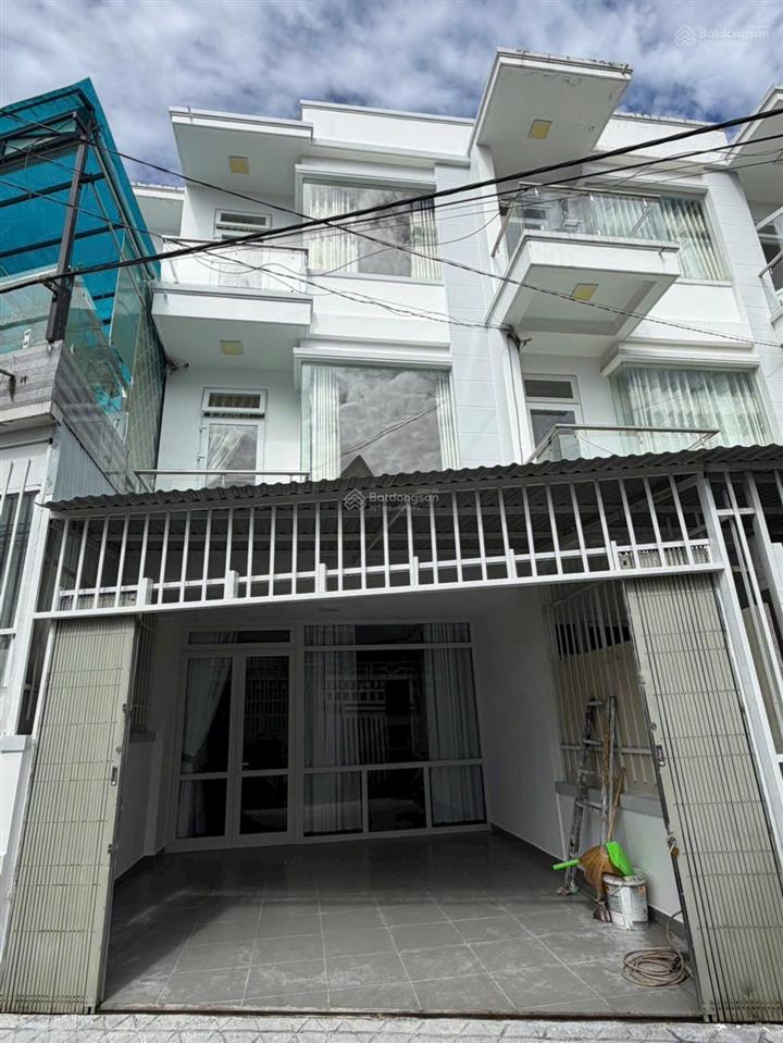 Chỉ 6,4 tỷ cho nhà đà lạt đường xe hơi tới nhà.