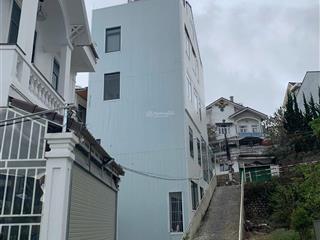 Bán 82m2 đất 4,5 tỷ đường mai hắc đế  đà lạt.