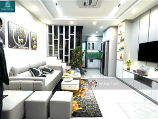 Bán nhà tam trinh, ngõ thông oto tránh, thang máy 5 tầng êm du, nội thất hiện đại, 33m2, 6.45 tỷ