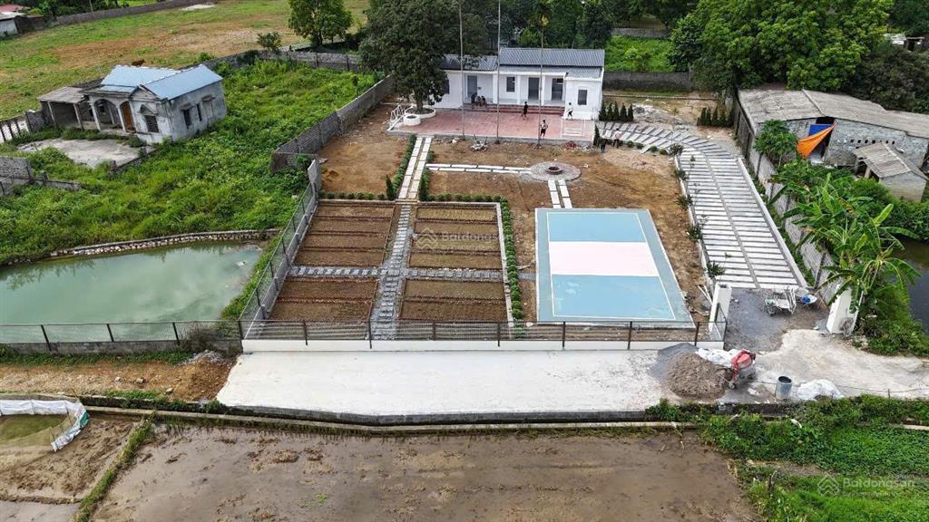 Nhà vườn nghỉ dưỡng tân thành, lương sơn 1300m2 chỉ 3.2tr/m2