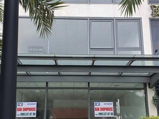 Cần bán gấp căn shophouse d'lusso (1 trệt 2 lầu), (9,8 tỷ)