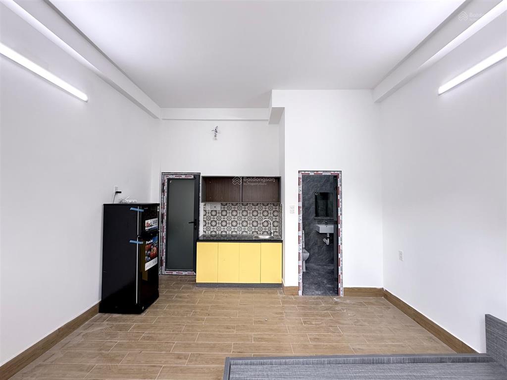 Khai trương chdv studio cửa sổ bancol ngay dương quảng hàm 3 người 3 xe