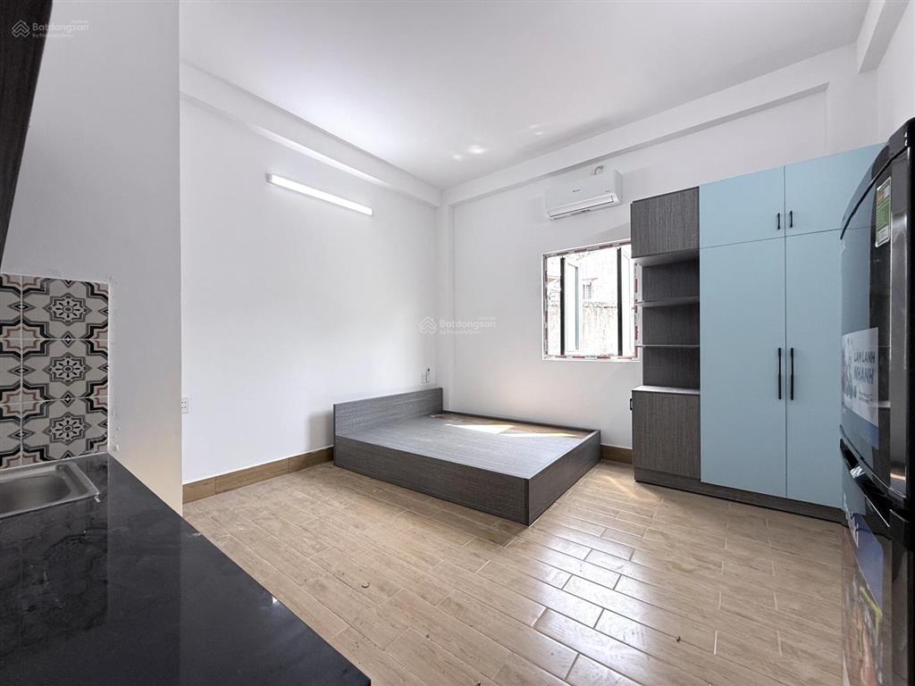 Khai trương chdv studio cửa sổ bancol ngay dương quảng hàm 3 người 3 xe