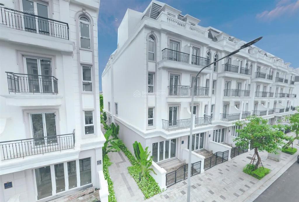 Hot! bán gấp liền kề 5 tầng eurowindow twin park ck 23,5% giá chỉ 15,x tỷ nhận nhà ngay 0967 565 ***