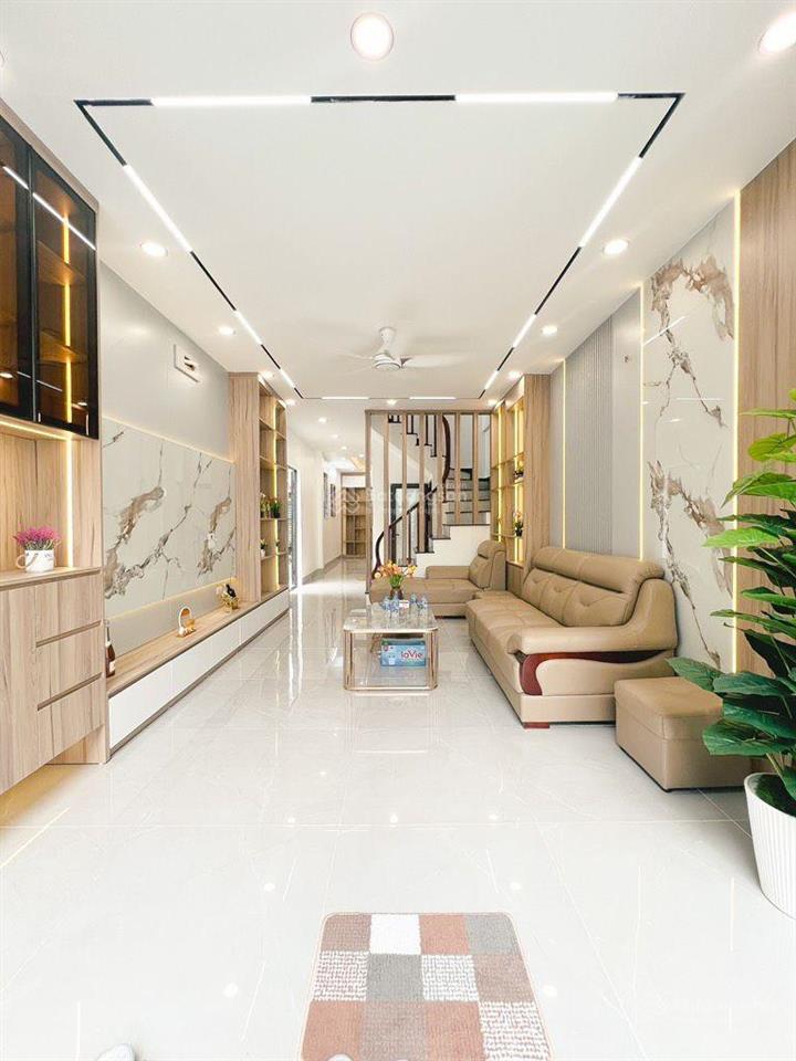 Bán nhà minh khai 43m2 nhỉnh 7 tỷ quay đầu ngõ nông rộng gần ô tô lô góc đẹp mặt tiền rộng