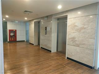 Chuyển nhượng sàn thương mại văn phòng tại ngọc khánh plaza giá chỉ 35tr/m2