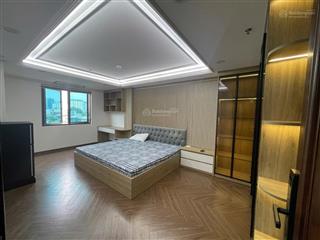 Bán tòa nhà dòng tiền 8 nổi + 1 chìm doanh thu 2.5 tỷ / 1 năm. lô góc ô tô tránh vị trí vip.
