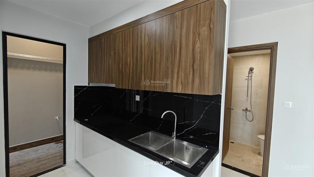 Bán căn hộ 2pn 2wc 60m² có ban công giá 2 tỷ 150  opal skyline
