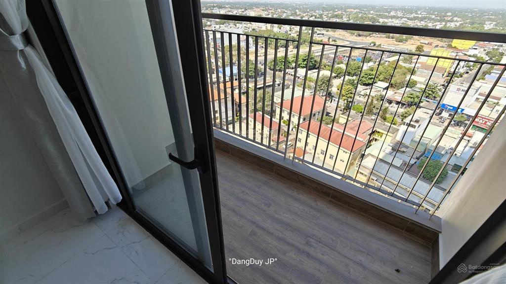 Bán căn hộ 2pn 2wc 60m² có ban công giá 2 tỷ 150  opal skyline