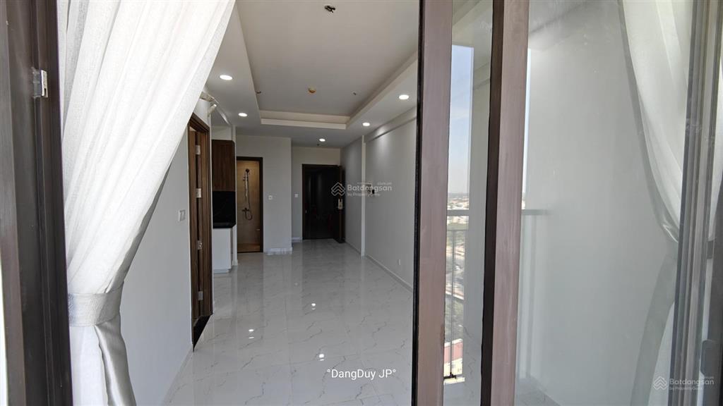 Bán căn hộ 2pn 2wc 60m² có ban công giá 2 tỷ 150  opal skyline