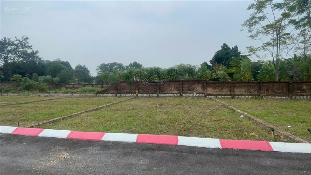 Đất trại hồ view đẹp  gần đại học quốc gia và khu công nghệ cao hòa lạc