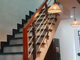 Bán nhà 2 tầng đẹp mặt tiền đường hoàng minh thảo