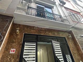 Bán nhà ở phú diễn  từ liêm, diện tích 40m2 x 5 tầng với giá 7,5 tỷ ngõ nông rộng oto đậu cách 10m