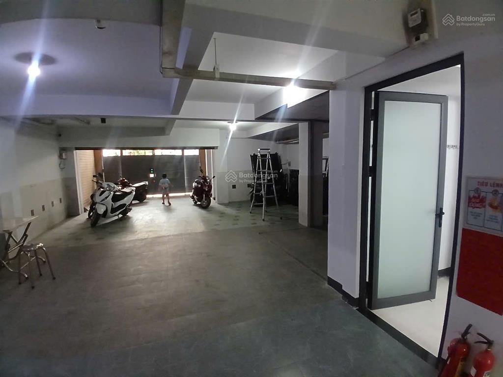 Nhà chdv 6 tầng, 16pn, diện tích 110m2 tại đường huỳnh văn bánh, p. 10, q. phú nhuận, 16.5 tỷ