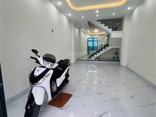 Nhà 3 tầng đường hà huy giáp / p. thạnh xuân, quận.12 dt 64/70m2 (4mx18m) hẻm 6m 4,5tỷ.