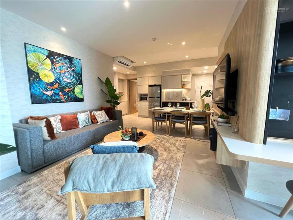 Bán căn hộ 3pn  2vs. giá 9 tỷ. dt 102m. đc goldseason, thanh xuân. sẵn sổ, full nội thất.