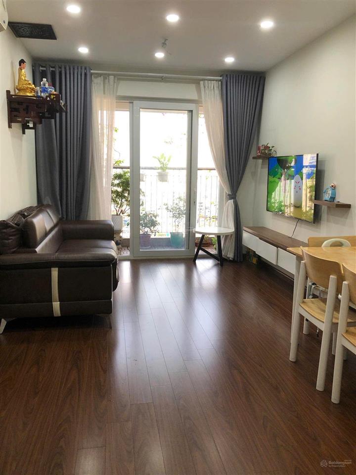 Chính chủ bán căn 2 ngủ 2 vệ sinh. diện tích 72m2. giá 6 tỷ. đc 90 nguyễn tuân. nội thất đầy đủ
