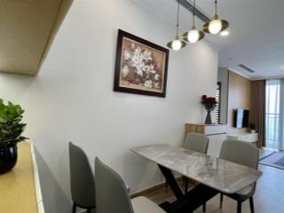 Giá 10,5 tỷ. căn hộ 3n 2vs. dt 156m2. đc dolphin plaza 28 trần bình, mỹ đình. nội thất đầy đủ