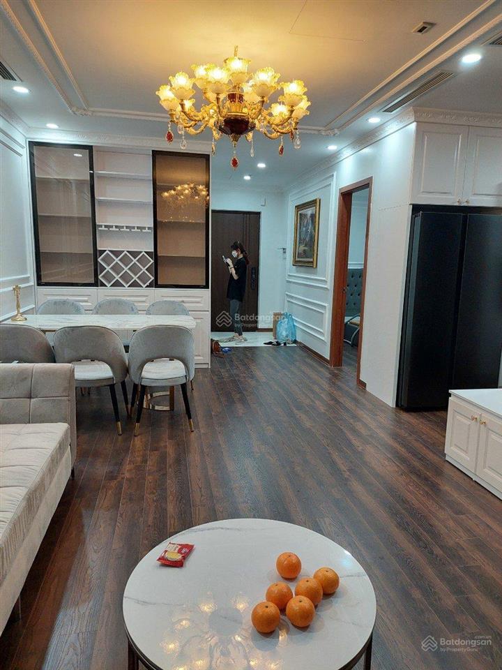 Chính chủ bán ch (2n  2vs) dt 85m2. giá 7,2 tỷ. đc c37  bắc hà, tố hữu. nội thất đầy đủ