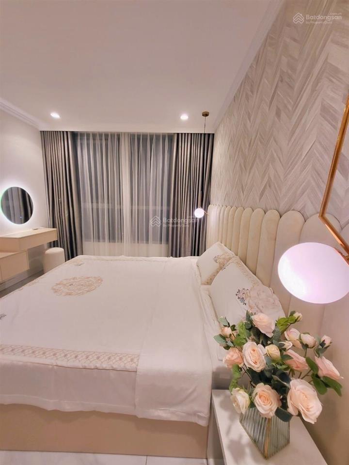 Chính chủ bán ch (2n 2vs). dt 78m2. giá 7 tỷ roman plaza tố hữu. sẵn sổ, full nội thất